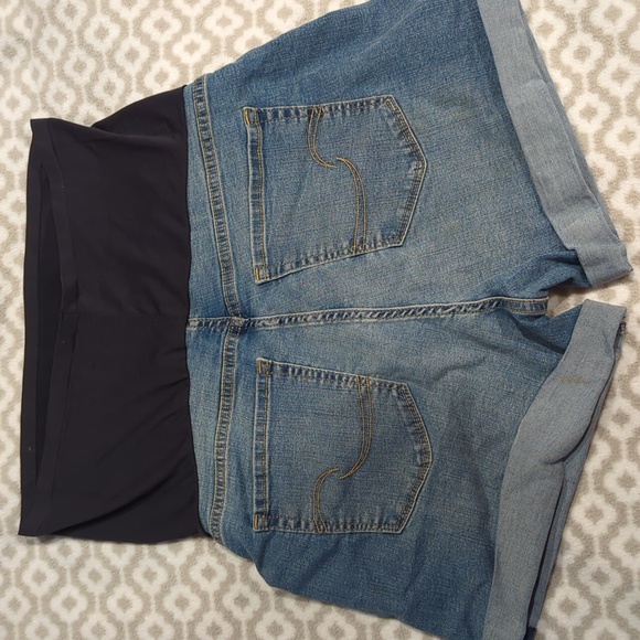 Levi Strauss Maternity Shorts shortie light wash full belly coverage LG large - Picture 2 of 7